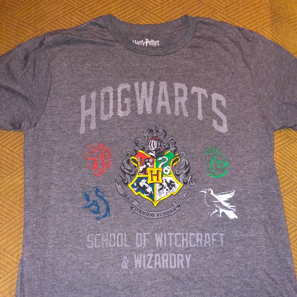 Harry Potter Hogwarts Shirt Warner Bros Medium